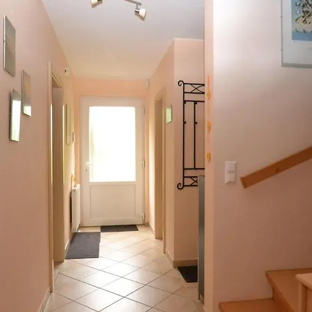 Holiday home Fewo1846 - Ueber Der Foerde - Komfortables Reihenhaus Mit Garten Und Carport *